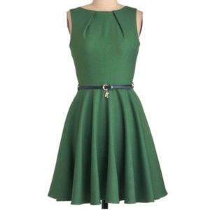 US 12 ModCloth Luck Be a Lady Dress in Green